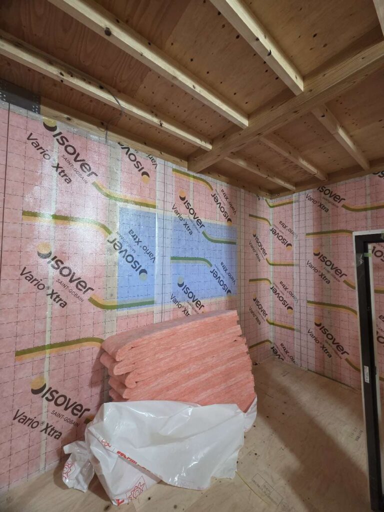 可変性調湿気密シート施工