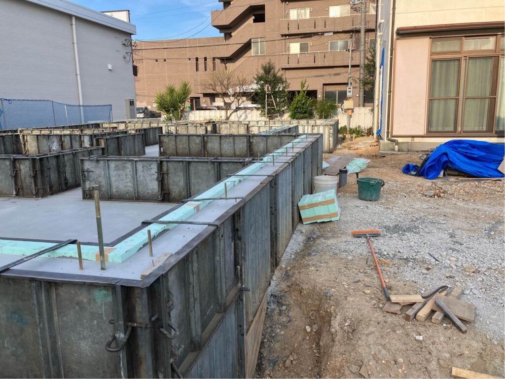 基礎立ち上がり打設後
基礎内断熱