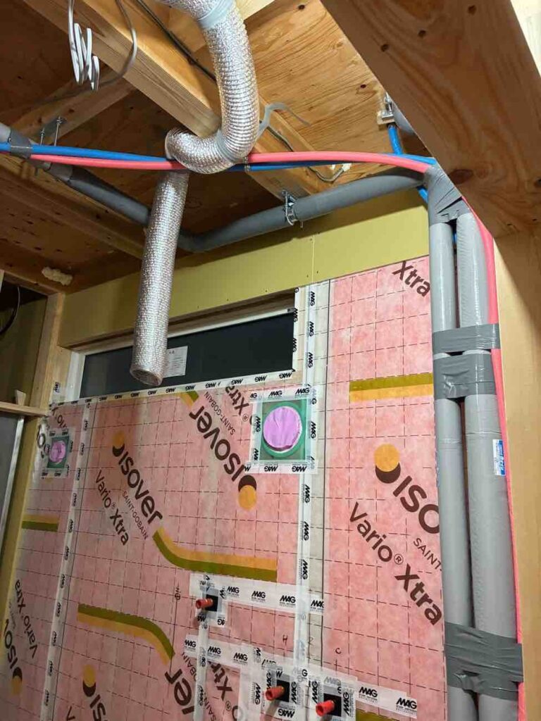 外壁面、プラスターボード張り