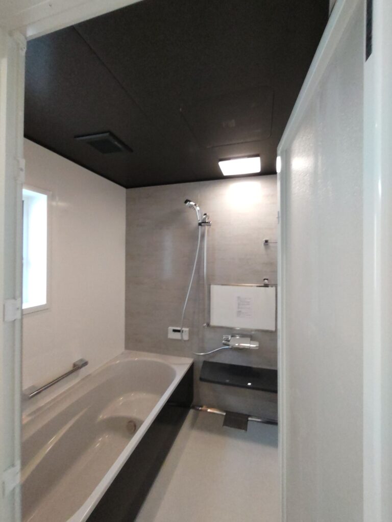 高断熱浴槽を搭載したユニットバス。