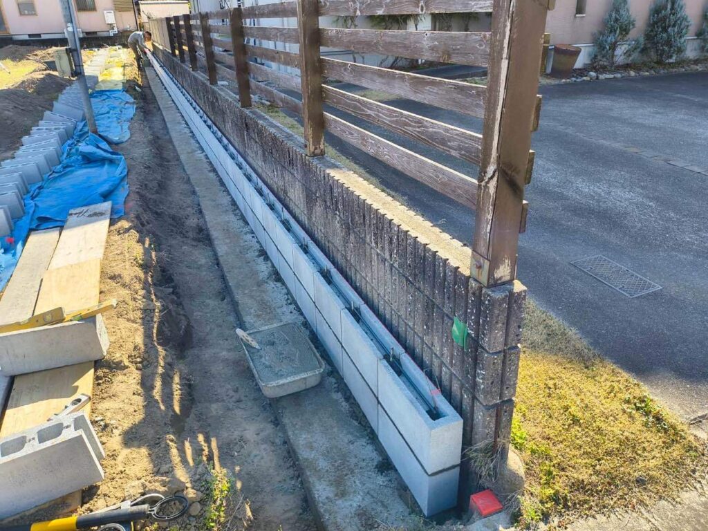 境界土留め
コンクリートブロック積み