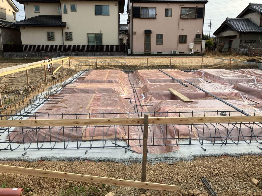 捨てコンの上に配筋