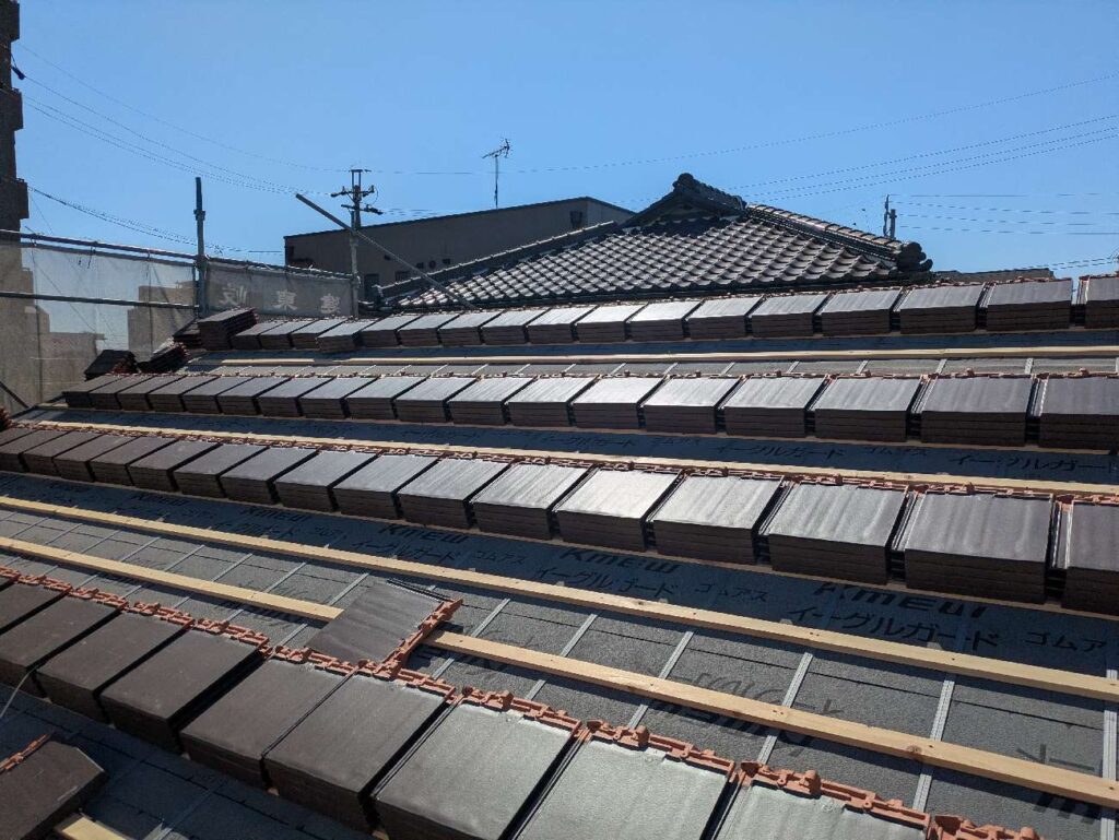 屋根瓦葺き工事