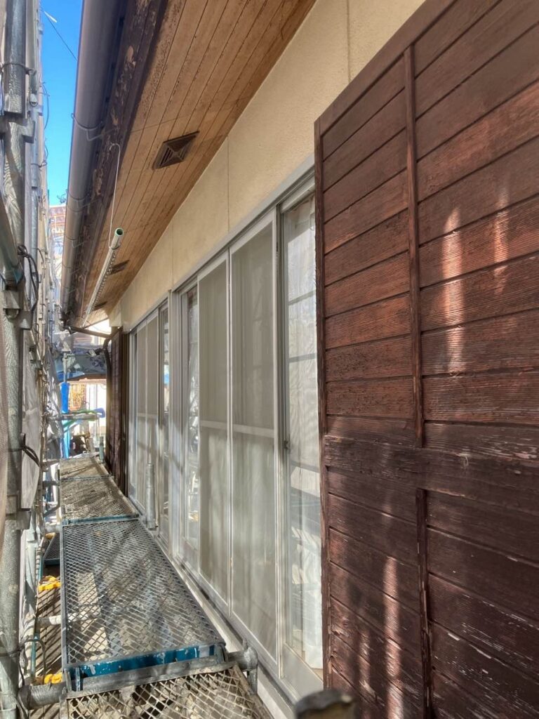 単板ガラスの窓