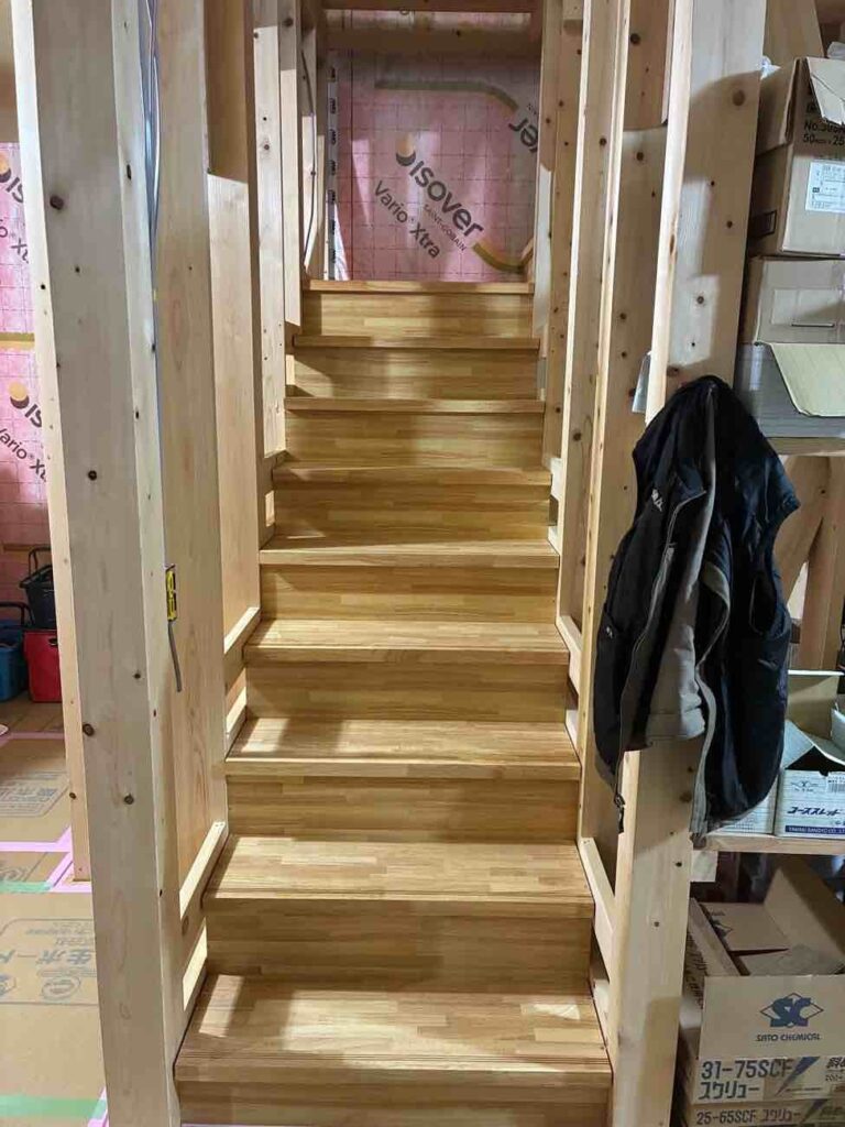 箱階段掛け