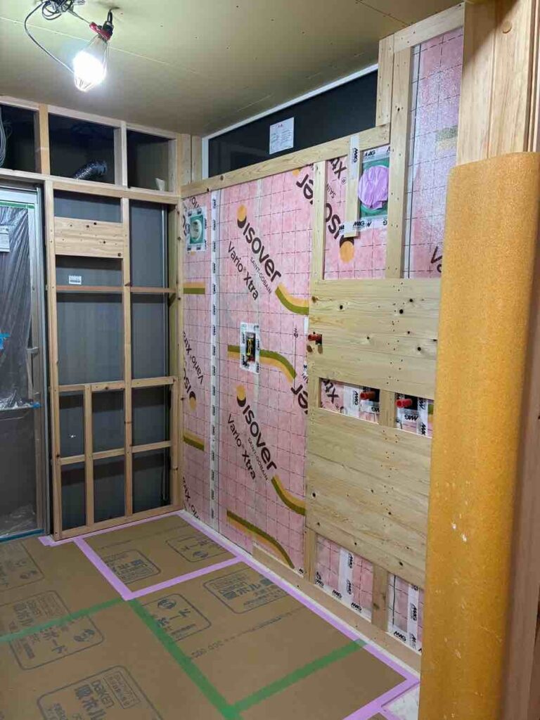 壁の下地入れ工事
